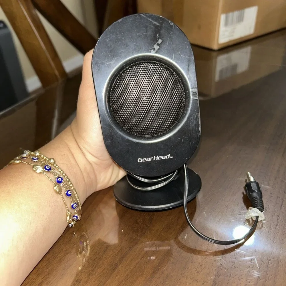 Gear Head 2.1 Studio Speaker System, model SP3500ACB - Picture 3 of 3